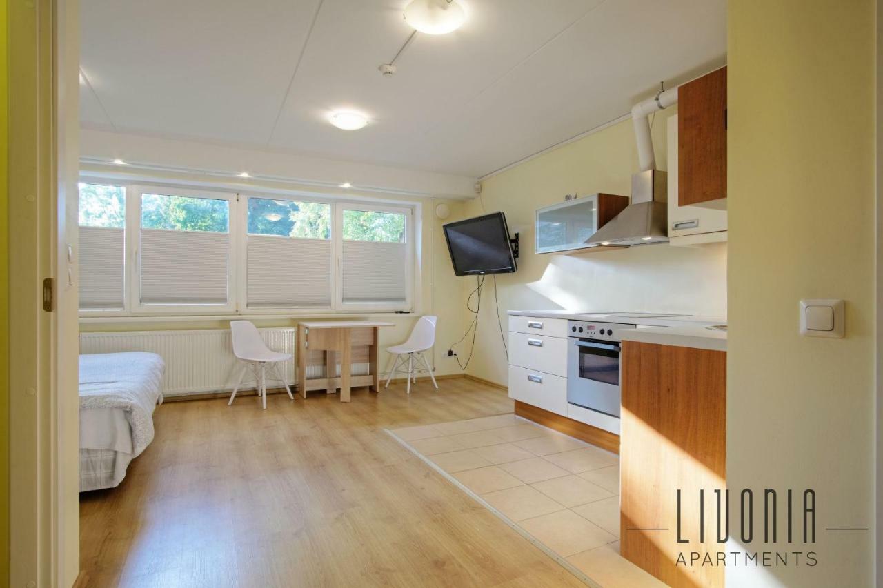 Sunny Studio With Parking, Self-Check-In & Wi-Fi Tallinn Extérieur photo