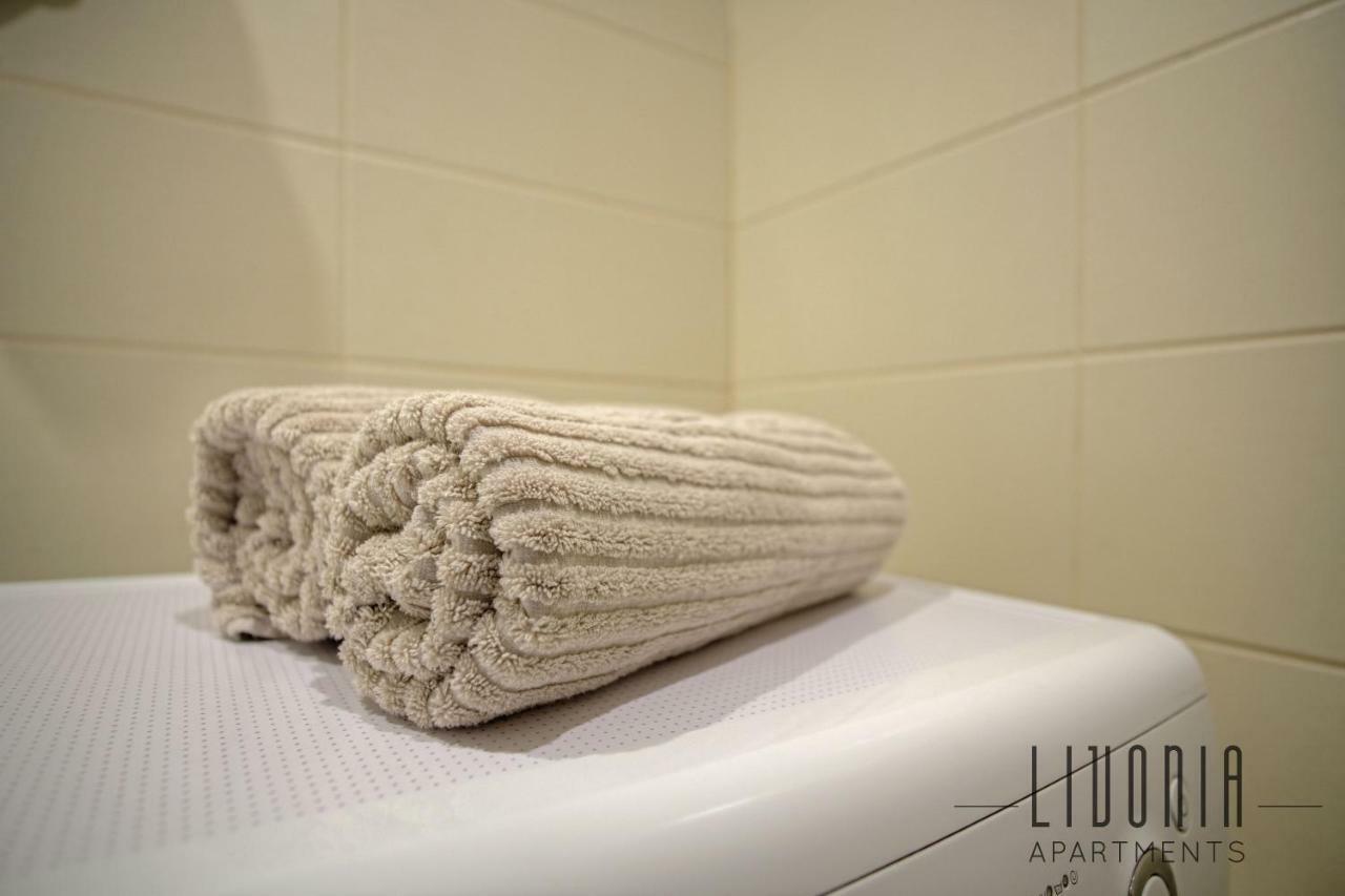 Sunny Studio With Parking, Self-Check-In & Wi-Fi Tallinn Extérieur photo