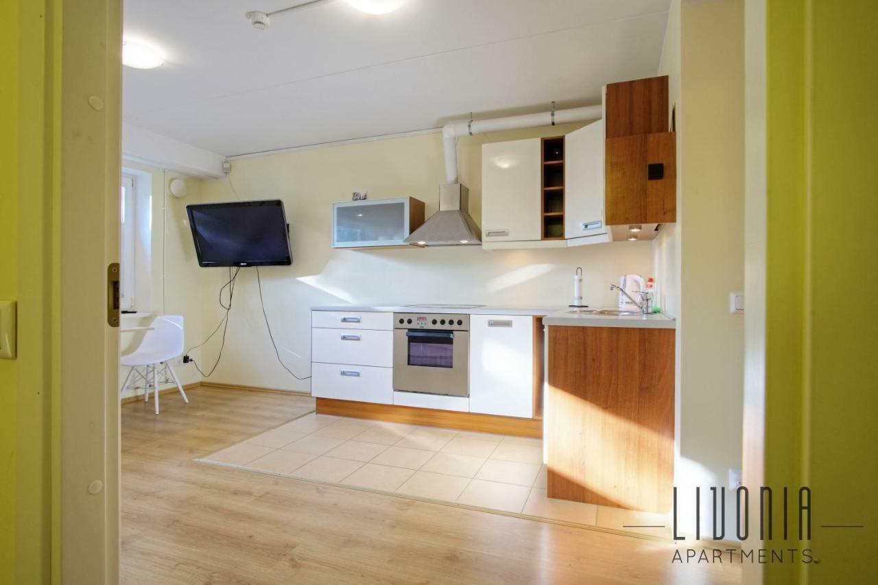 Sunny Studio With Parking, Self-Check-In & Wi-Fi Tallinn Extérieur photo