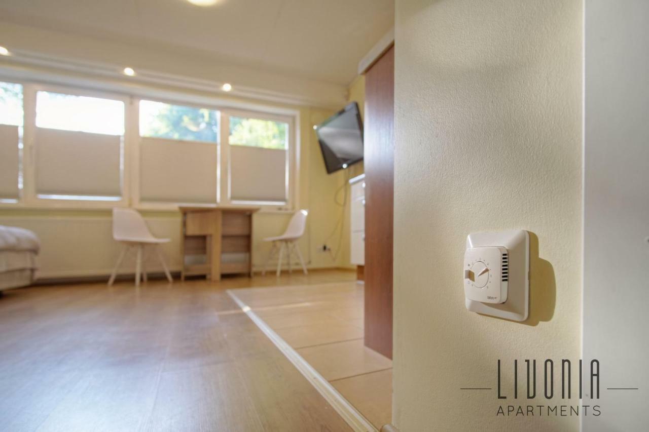 Sunny Studio With Parking, Self-Check-In & Wi-Fi Tallinn Extérieur photo