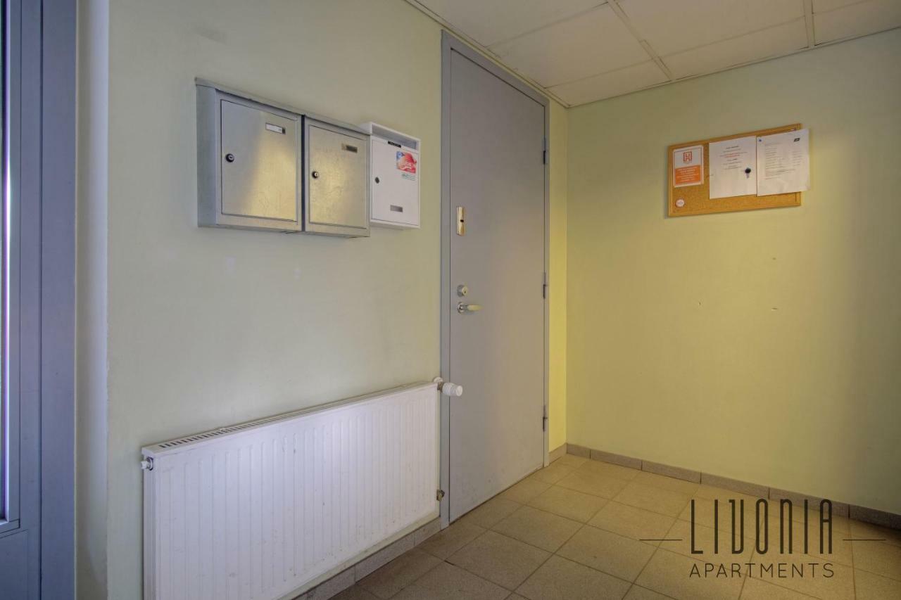 Sunny Studio With Parking, Self-Check-In & Wi-Fi Tallinn Extérieur photo